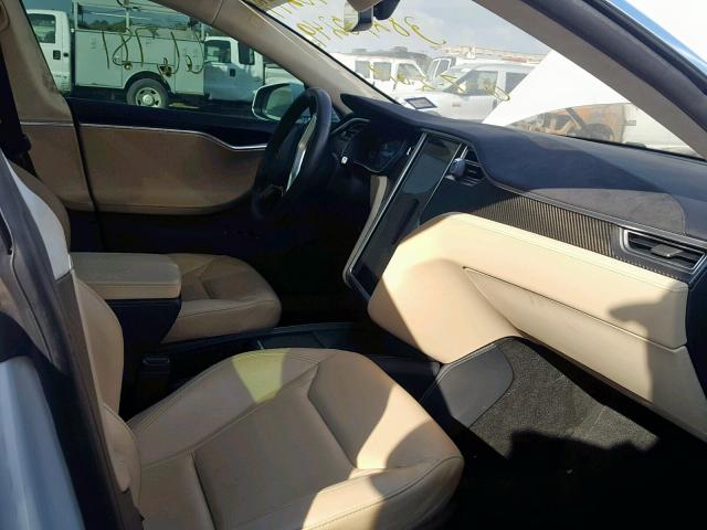 5YJSA1E10FF106505 - 2015 TESLA MODEL S أبيض صورة 5