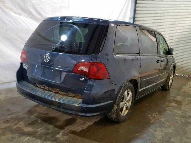 2V8HW34119R501654 - 2009 VOLKSWAGEN ROUTAN SE BLUE photo 4