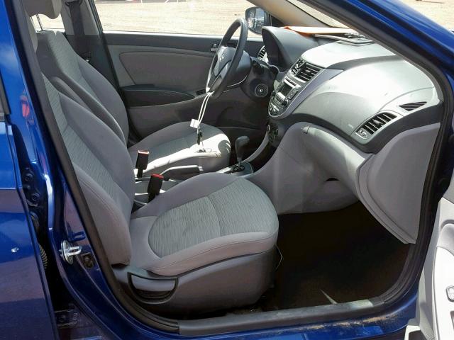 KMHCT4AE2GU954589 - 2016 HYUNDAI ACCENT SE BLUE photo 5