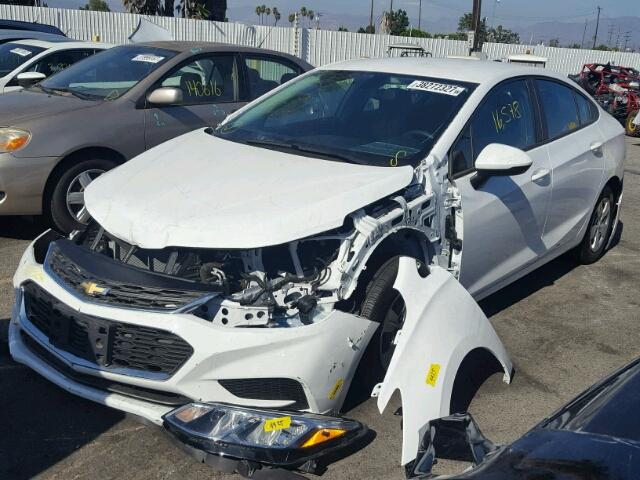 1G1BC5SM4G7277869 - 2016 CHEVROLET CRUZE WHITE photo 2