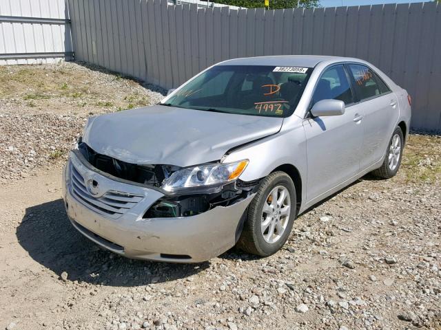 4T4BE46K89R064997 - 2009 TOYOTA CAMRY BASE ვერცხლისფერი ფოტო 2