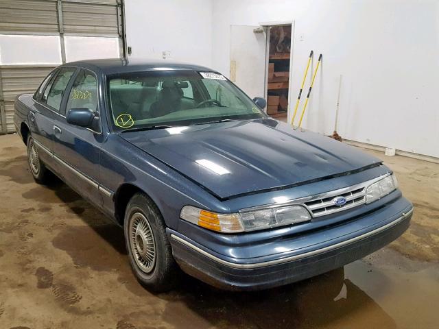 2FALP73W9VX160815 - 1997 FORD CROWN VICT BLUE photo 1