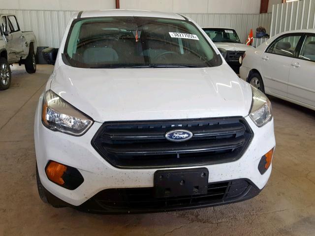 1FMCU0F70HUA80776 - 2017 FORD ESCAPE S WHITE photo 9