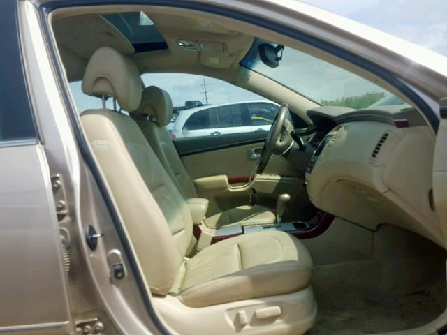 KMHFC46F67A196045 - 2007 HYUNDAI AZERA SE GOLD photo 5