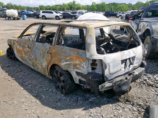 WVWYH63B03E306764 - 2003 VOLKSWAGEN PASSAT GLX დამწვარი ფოტო 3