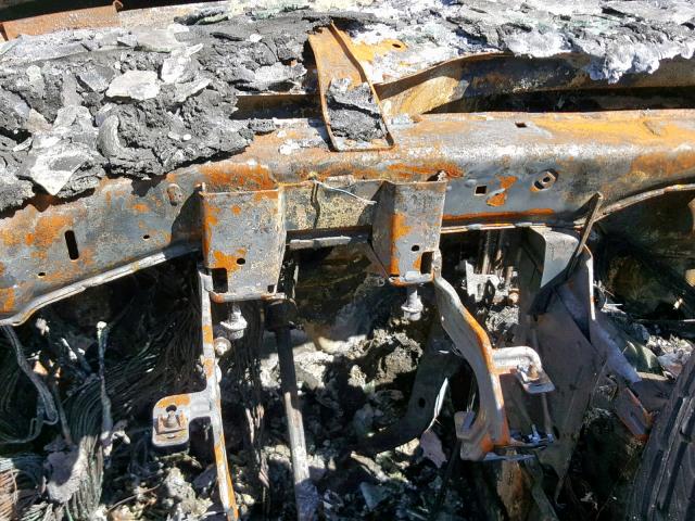 WVWYH63B03E306764 - 2003 VOLKSWAGEN PASSAT GLX დამწვარი ფოტო 8