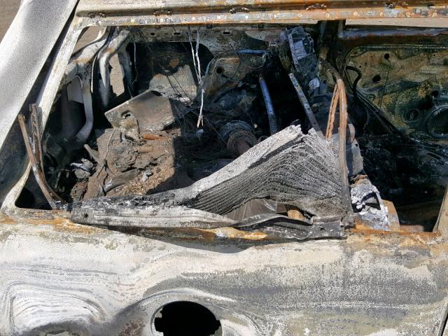 WVWYH63B03E306764 - 2003 VOLKSWAGEN PASSAT GLX დამწვარი ფოტო 9