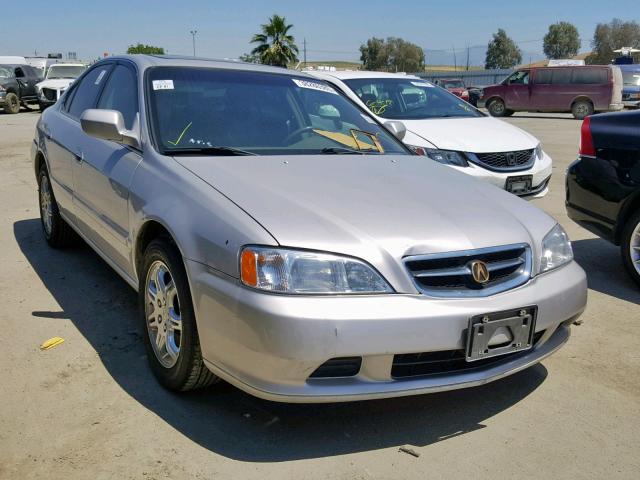 19UUA5653XA038410 - 1999 ACURA 3.2TL SILVER photo 1