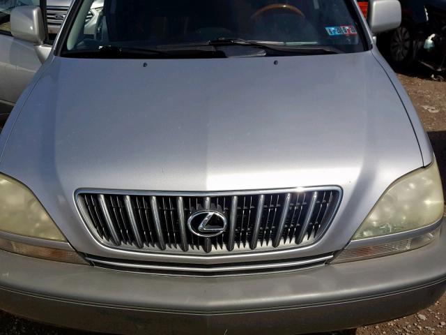 JTJHF10U620284468 - 2002 LEXUS RX 300 SILVER photo 7