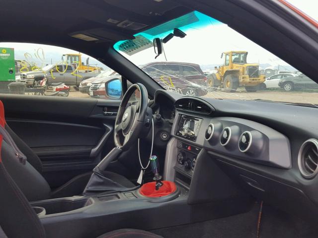 JF1ZNAA16D1704229 - 2013 TOYOTA SCION FR-S ORANGE photo 5