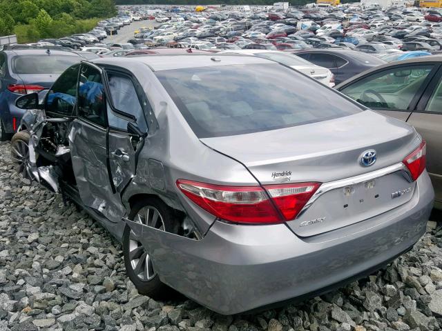 4T1BD1FK5HU206054 - 2017 TOYOTA CAMRY HYBR SILVER photo 3