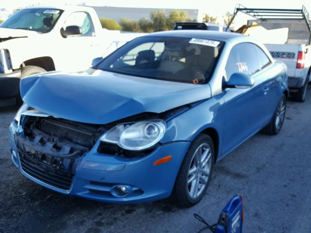 WVWFA71F78V043963 - 2008 VOLKSWAGEN EOS LUX 蓝色 照片 2