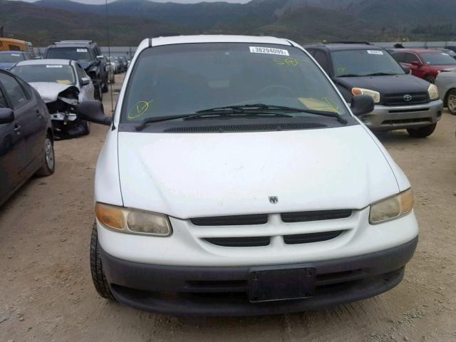 2B4GP25R5YR866675 - 2000 DODGE CARAVAN WHITE photo 9