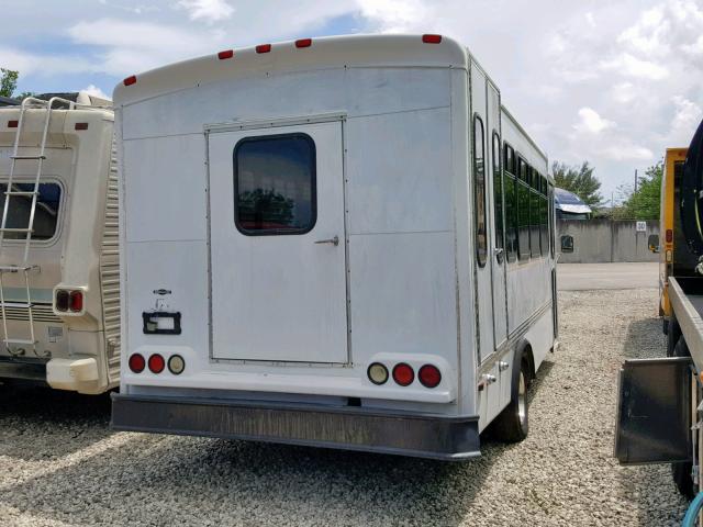 1FDXE45S21HA43318 - 2001 FORD E450 BUS WHITE photo 4