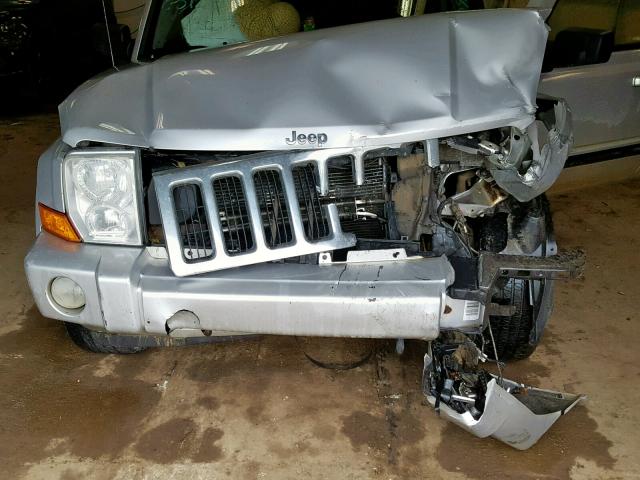 1J8HG48K68C155098 - 2008 JEEP COMMANDER SILVER photo 7