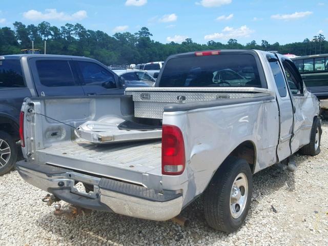 2FTRX17W64CA39130 - 2004 FORD F-150 HERI SILVER photo 4