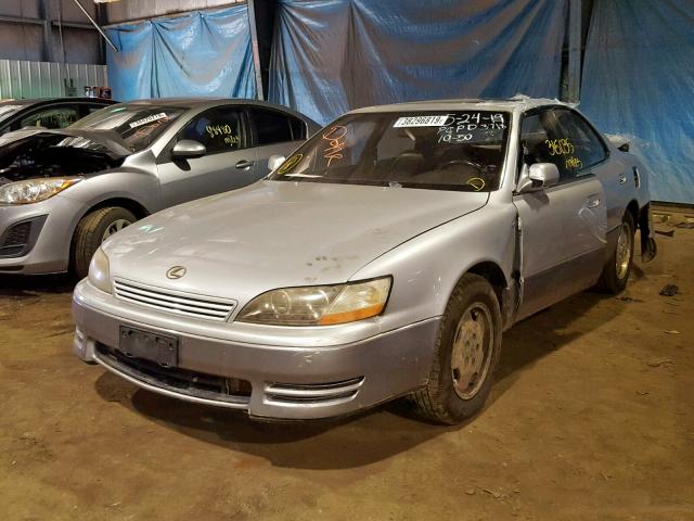 JT8BF12G1T0163718 - 1996 LEXUS ES 300 SILVER photo 2