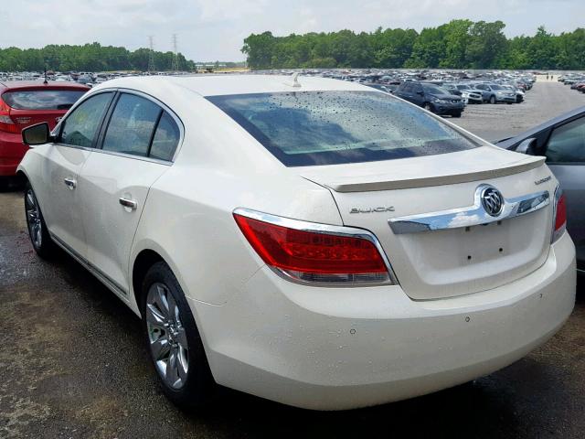 1G4GD5GR8CF321995 - 2012 BUICK LACROSSE P WHITE photo 3