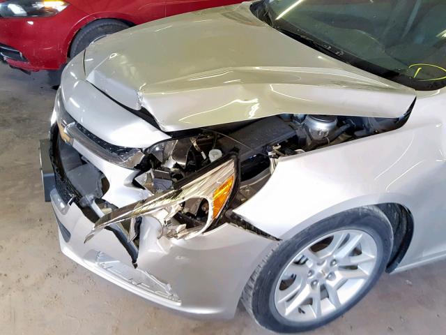 1G11C5SL1FF325772 - 2015 CHEVROLET MALIBU 1LT 银色 照片 9