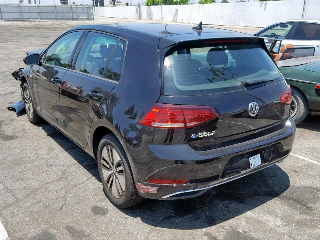 WVWKR7AU9HW954747 - 2017 VOLKSWAGEN E-GOLF SE BLACK photo 3