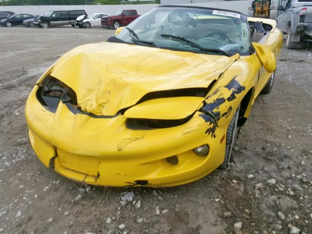 2G2FS32K7Y2150660 - 2000 PONTIAC FIREBIRD YELLOW photo 9