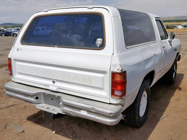 3B4GM07Y8KM944480 - 1989 DODGE RAMCHARGER WHITE photo 4