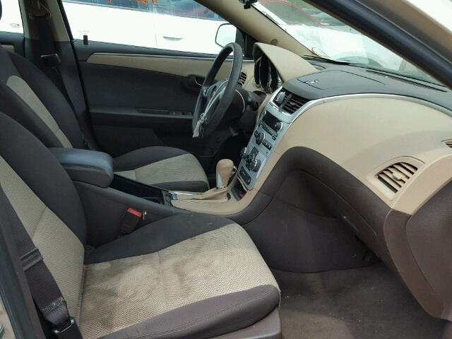 1G1ZB5E11BF321425 - 2011 CHEVROLET MALIBU LS 金色 照片 5