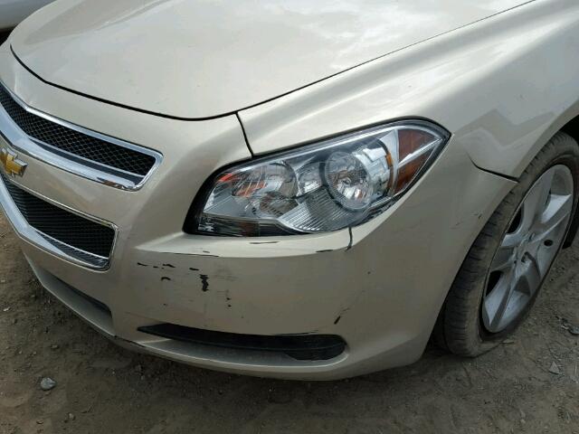1G1ZB5E11BF321425 - 2011 CHEVROLET MALIBU LS 金色 照片 9