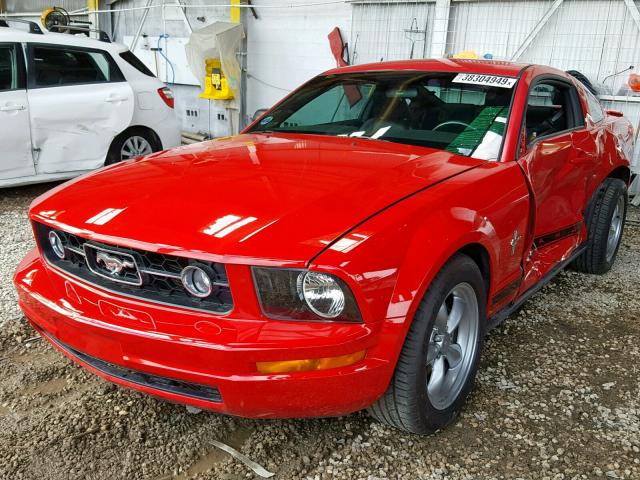 1ZVHT80N785127473 - 2008 FORD MUSTANG RED photo 2