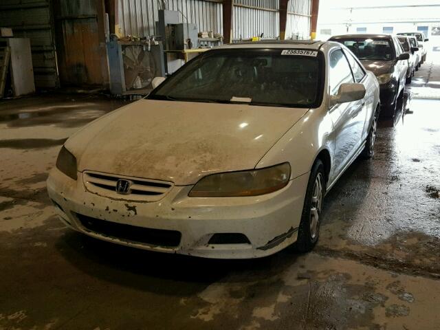 1HGCG22581A011306 - 2001 HONDA ACCORD WHITE photo 2