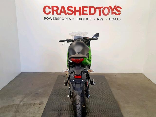 JKAEXEE10EDA16941 - 2014 KAWASAKI EX650 E GREEN photo 4