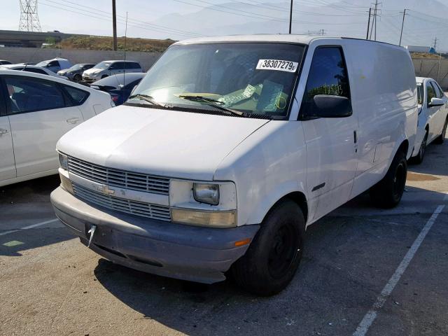 1GCDM19W2YB214832 - 2000 CHEVROLET ASTRO WHITE photo 2