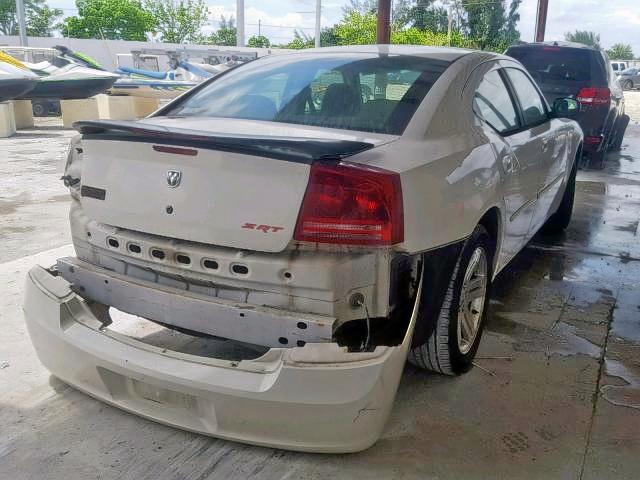 2B3KA43G36H444940 - 2006 DODGE CHARGER SE WHITE photo 4