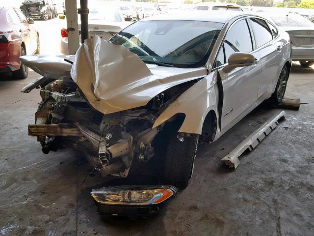 3FA6P0RU5FR214590 - 2015 FORD FUSION TIT WHITE photo 2