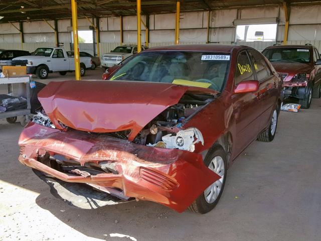 4T1BE32K05U078865 - 2005 TOYOTA CAMRY LE RED photo 2