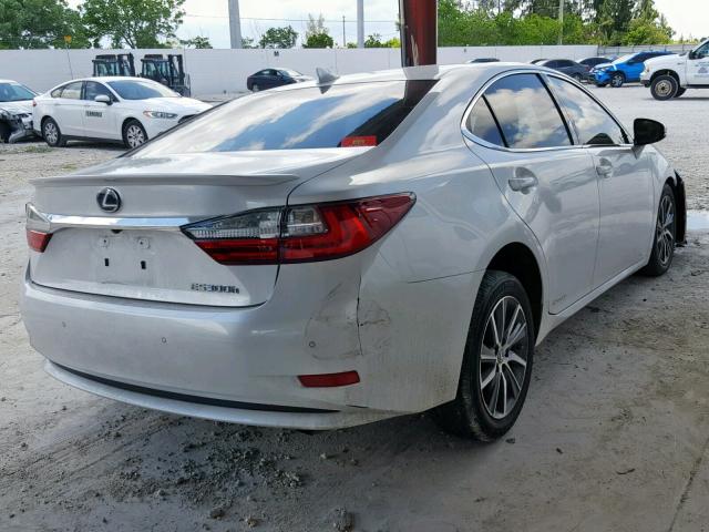 JTHBW1GGXH2153158 - 2017 LEXUS ES 300H WHITE photo 4