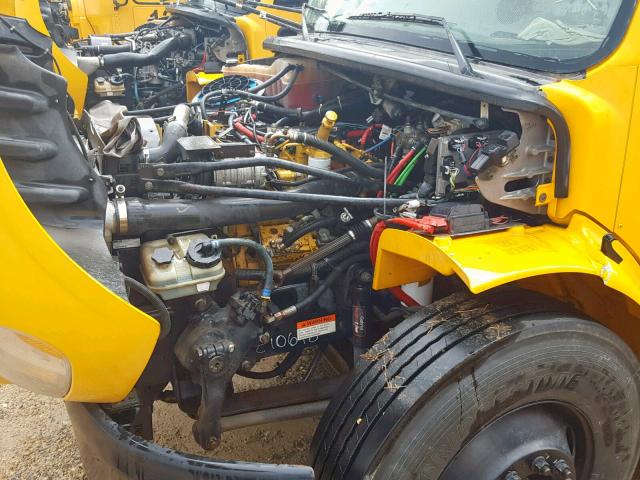 4UZABRDC08CZ10678 - 2008 FREIGHTLINER CHASSIS B2 黄色 照片 7