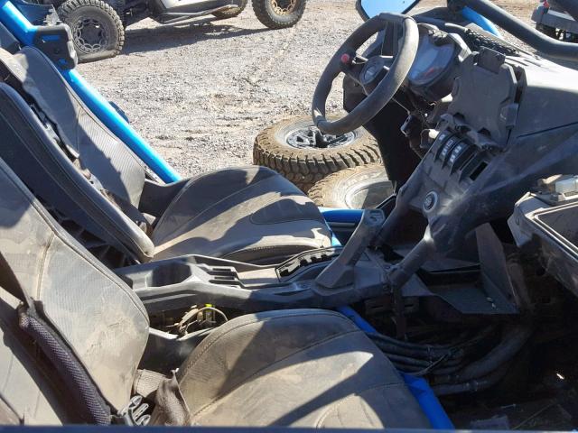 3JBVVAW45JK000726 - 2018 CAN-AM MAVERICK X TWO TONE photo 5