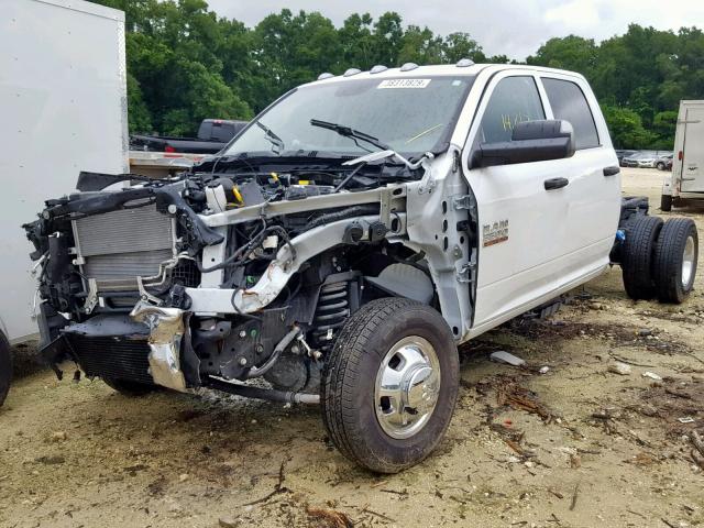 3C7WRTCL9JG312812 - 2018 RAM 3500 WHITE photo 2