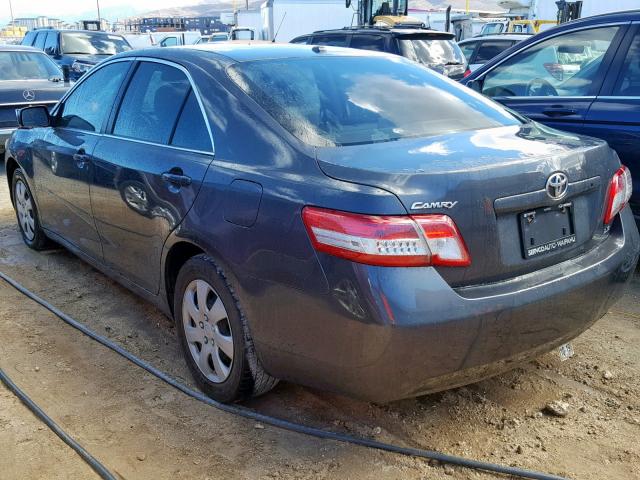 4T1BF3EK9BU231621 - 2011 TOYOTA CAMRY BASE GRAY photo 3