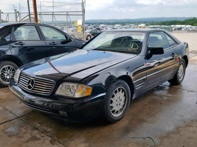 WDBFA63FXTF131611 - 1996 MERCEDES-BENZ SL 320 BLACK photo 2