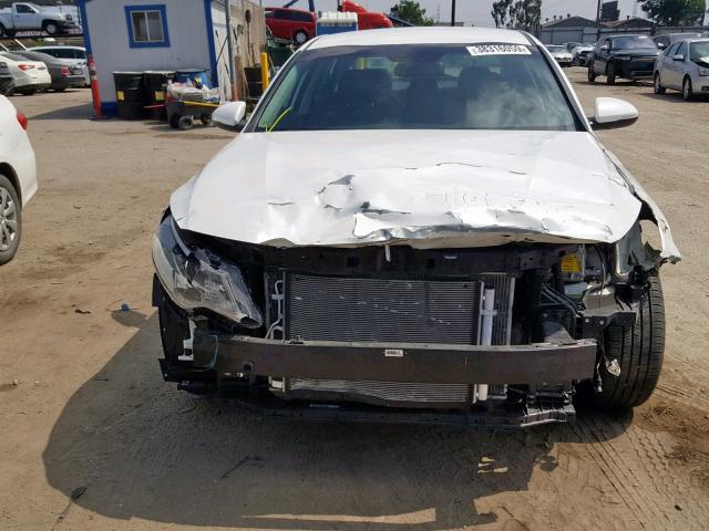 KNAGU4LE9J5023294 - 2018 KIA OPTIMA HYB WHITE photo 9