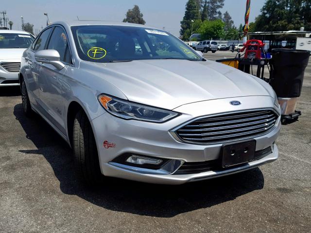 3FA6P0SU2JR110352 - 2018 FORD FUSION TIT SILVER photo 1