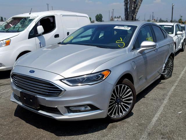 3FA6P0SU2JR110352 - 2018 FORD FUSION TIT SILVER photo 2