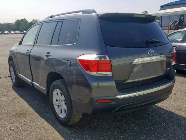 5TDBK3EH0DS181347 - 2013 TOYOTA HIGHLANDER GRAY photo 3