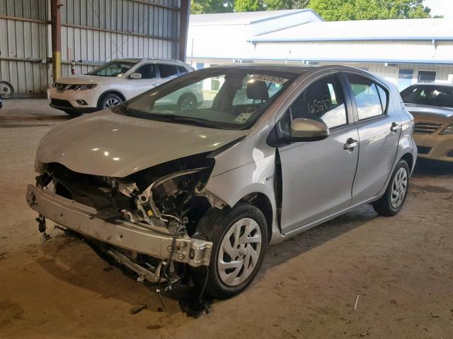 JTDKDTB32G1137242 - 2016 TOYOTA PRIUS C SILVER photo 2