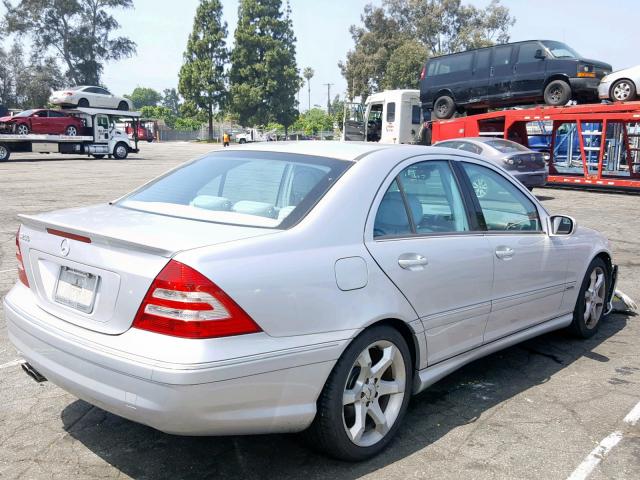 WDBRF52H37A929589 - 2007 MERCEDES-BENZ C 230 SILVER photo 4