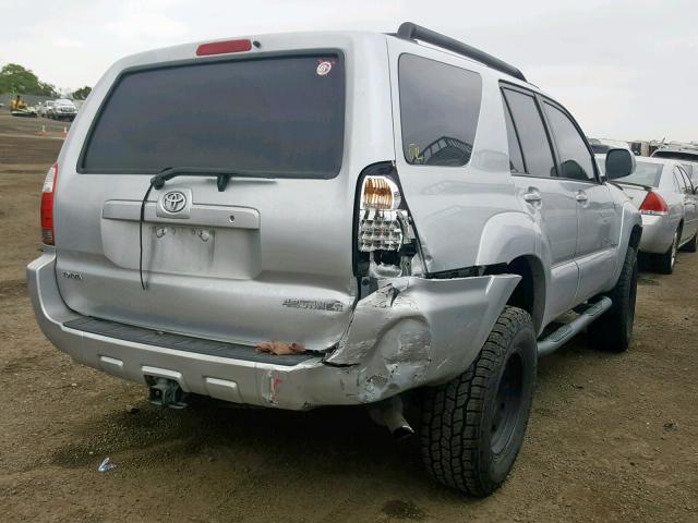 JTEZU14R670093767 - 2007 TOYOTA 4RUNNER SR SILVER photo 4