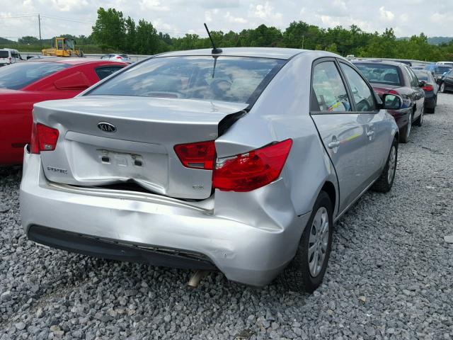 KNAFU4A21D5711105 - 2013 KIA FORTE EX SILVER photo 4