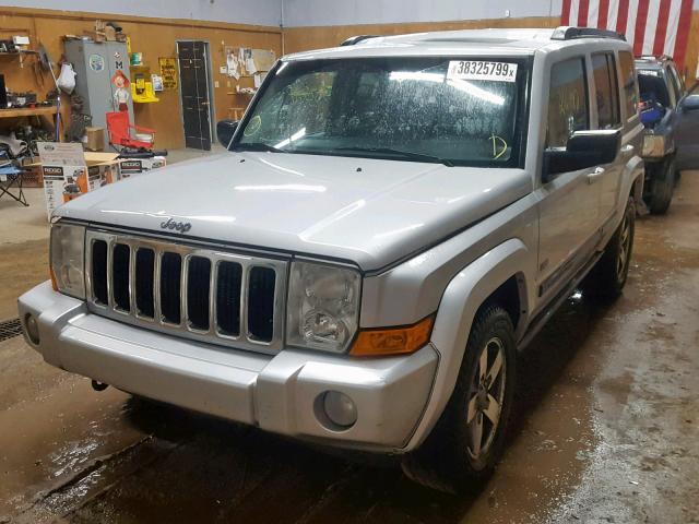1J8HG48KX7C619296 - 2007 JEEP COMMANDER SILVER photo 2